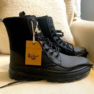 BRAND NEW Dr Martens Combs II Poly Casual Boots